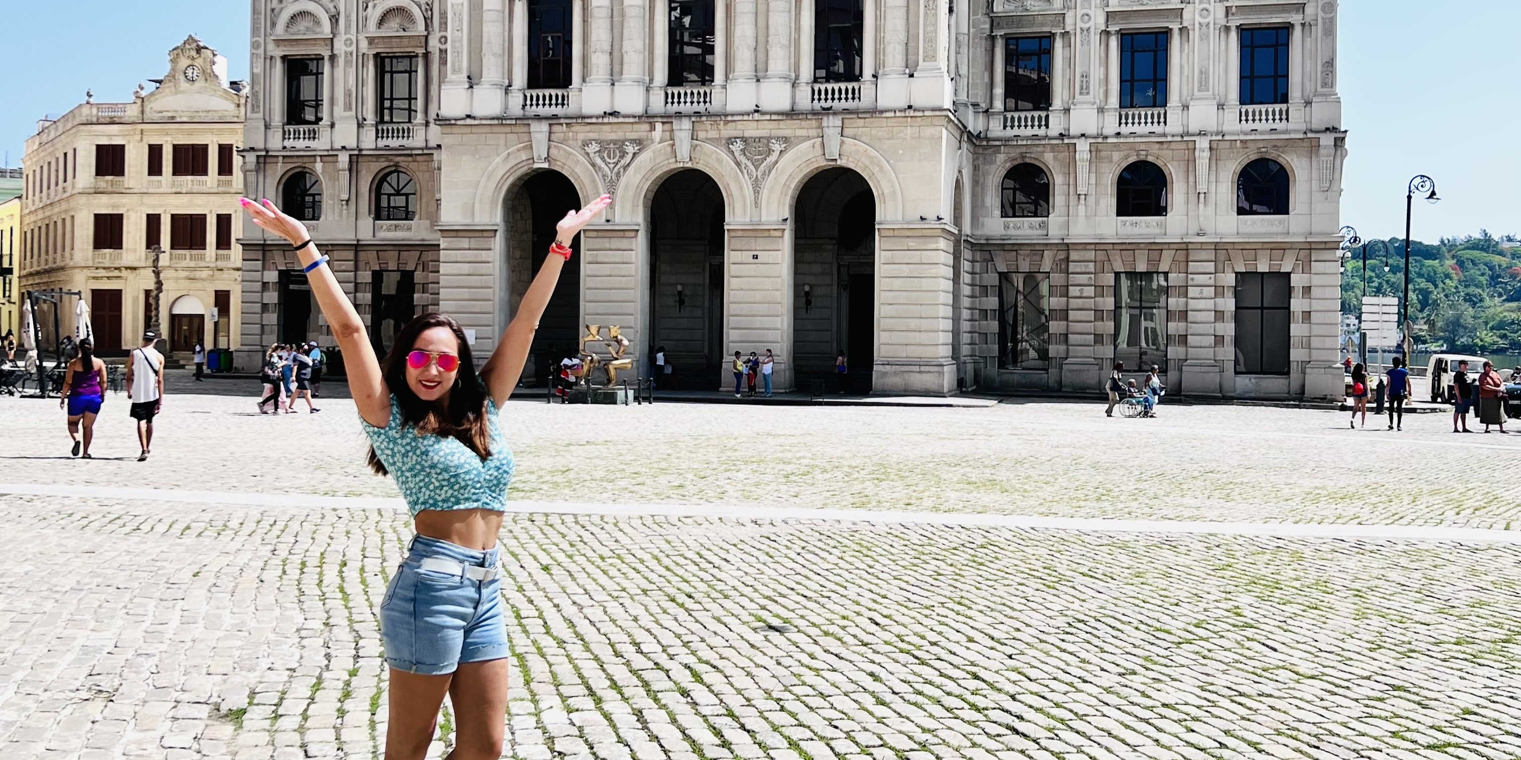 Equipo de Viajes en Oferta en oficina