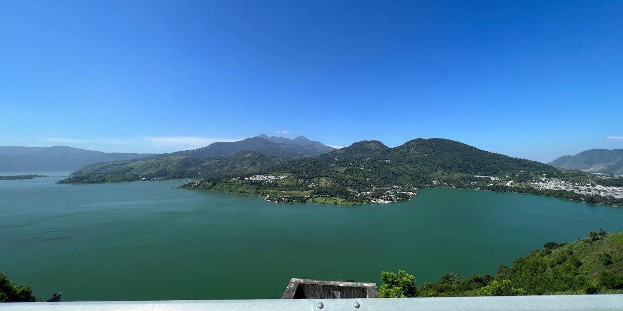 Familia viajando con nuestras ofertas